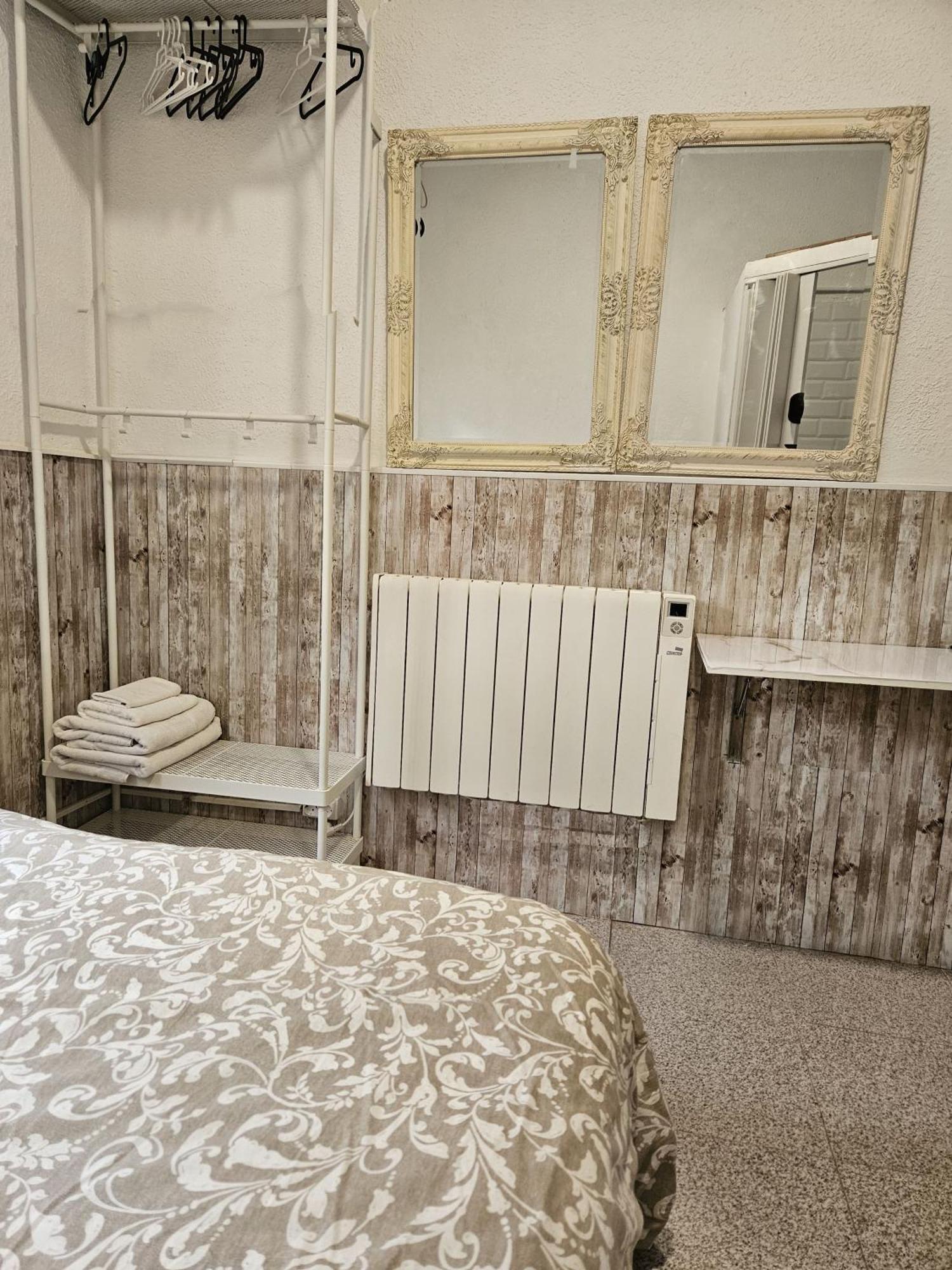 Habitacion En Casa De Familia "Valenciabonita" Eksteriør bilde
